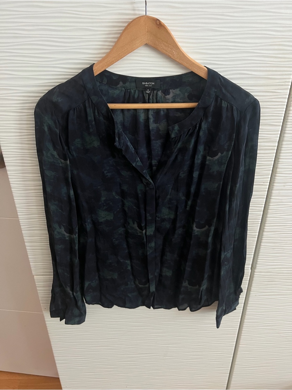 Babaton Dark Teal & Black Patterned Button-Down Blouse 100% Silk